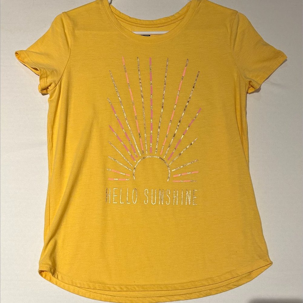 Girl's Old Navy T-Shirt